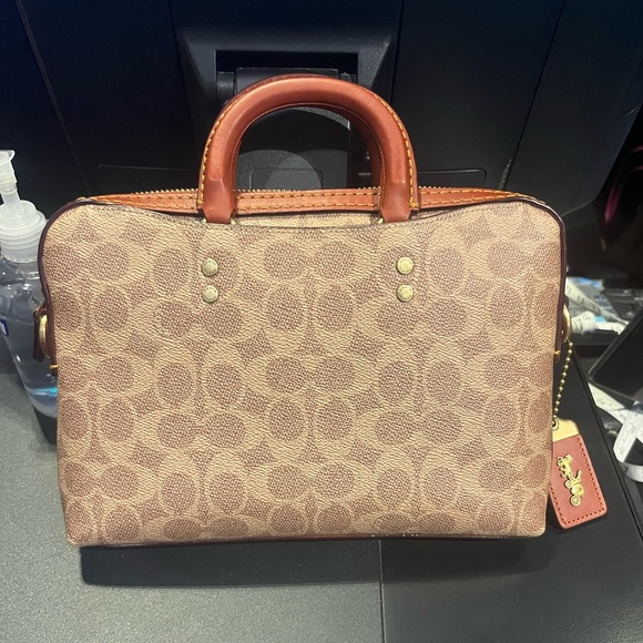 NWT Coach Outlet Rogue Slim Brief 25 In Signature Canvas - Picture 2 of 12